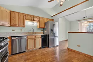 7545 Sheridan Dr, Willowbrook, IL 60527 - Photo 8