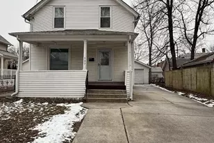 137 N East Ave, Aurora, IL 60505 - Photo 1