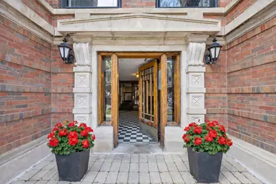 5802 S Blackstone Avenue #1, Chicago, IL 60637 - Photo 2