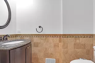 141 Manchester Ct, Buffalo Grove, IL 60089 - Photo 18