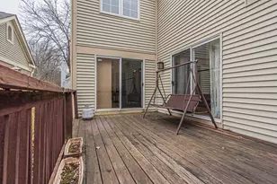 141 Manchester Ct, Buffalo Grove, IL 60089 - Photo 36