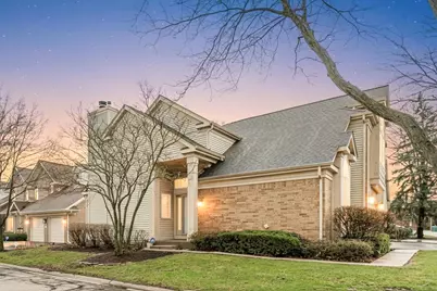 141 Manchester Court, Buffalo Grove, IL 60089 - Photo 1