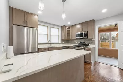 10644 S Eggleston Avenue, Chicago, IL 60628 - Photo 10