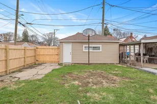 10644 S Eggleston Ave, Chicago, IL 60628 - Photo 32