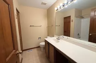 2418 Oneida Ln, Naperville, IL 60563 - Photo 12