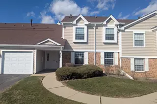 600 Eastview Ct, Schaumburg, IL 60193 - Photo 2