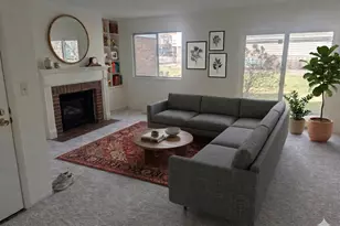 600 Eastview Ct, Schaumburg, IL 60193 - Photo 4