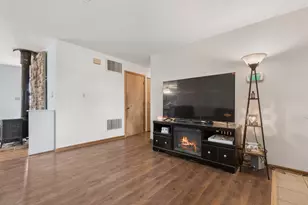 18 McKinley St, Lake in the Hills, IL 60156 - Photo 4