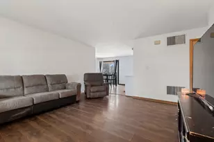 18 McKinley St, Lake in the Hills, IL 60156 - Photo 2