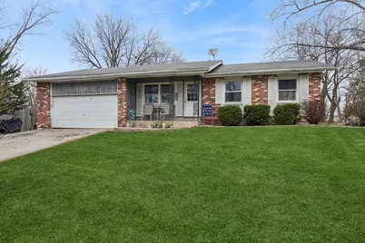 18 McKinley Street, Lake in the Hills, IL 60156 - Photo 1