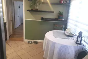 3427 Lonnquist Dr, Franklin Park, IL 60131 - Photo 10