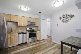 2113 Ammer Ridge Ct, Glenview, IL 60025 - Photo 6