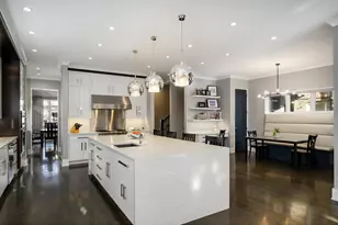 2107 W Bradley Pl, Chicago, IL 60618 - Photo 16