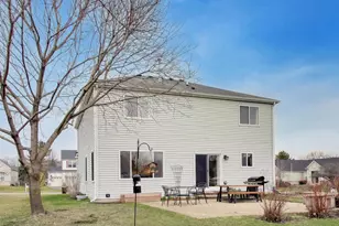 330 Martin Dr, Woodstock, IL 60098 - Photo 38