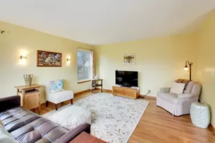 330 Martin Dr, Woodstock, IL 60098 - Photo 14