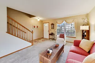 330 Martin Dr, Woodstock, IL 60098 - Photo 6