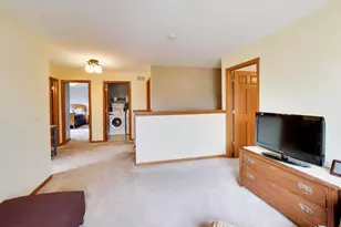 330 Martin Dr, Woodstock, IL 60098 - Photo 18