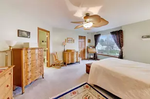 330 Martin Dr, Woodstock, IL 60098 - Photo 20