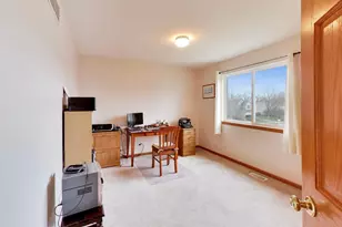 330 Martin Dr, Woodstock, IL 60098 - Photo 30