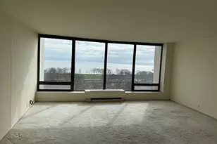 5445 N Sheridan Rd, Chicago, IL 60640 - Photo 2