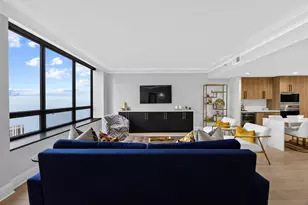 180 E Pearson St, Chicago, IL 60611 - Photo 8