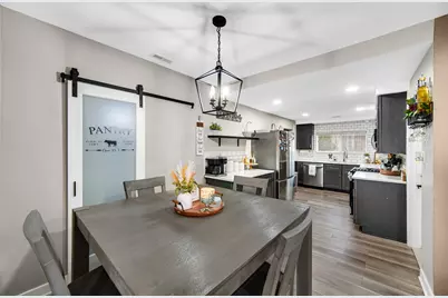 920 Theresa Lane, Chicago Heights, IL 60411 - Photo 6