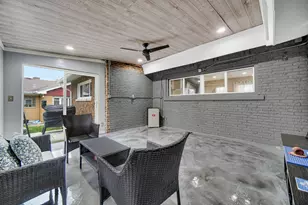 920 Theresa Ln, Chicago Heights, IL 60411 - Photo 14