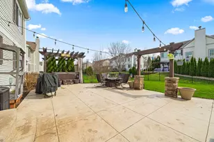 12221 Sinnett St, Huntley, IL 60142 - Photo 34