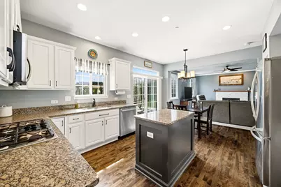 12221 Sinnett Street, Huntley, IL 60142 - Photo 10