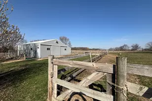 12421 Olson Rd, Caledonia, IL 61011 - Photo 6