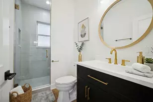 247 Highwood Ave, Highwood, IL 60040 - Photo 8