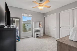 102 Devoe Dr, Oswego, IL 60543 - Photo 20