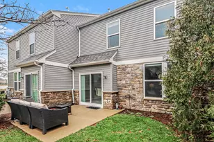 102 Devoe Dr, Oswego, IL 60543 - Photo 24