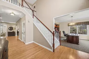 9025 Darien Woods Ct, Darien, IL 60561 - Photo 4