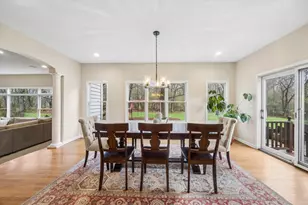 9025 Darien Woods Ct, Darien, IL 60561 - Photo 12