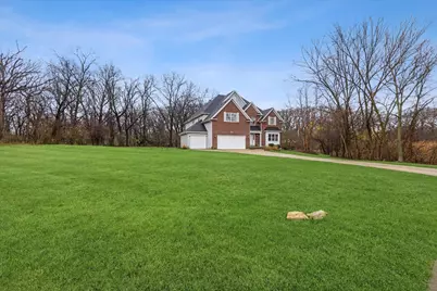 9025 Darien Woods Court, Darien, IL 60561 - Photo 38