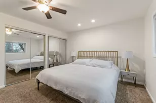 9308 Home Ct, Des Plaines, IL 60016 - Photo 14