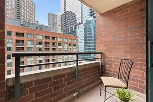 480 N McClurg Ct, Chicago, IL 60611 - Photo 2