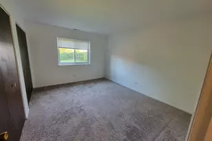 1018 Castilian Ct, Glenview, IL 60025 - Photo 4