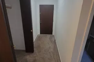 1018 Castilian Ct, Glenview, IL 60025 - Photo 8