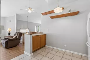 1720 Sienna Ct, Wheeling, IL 60090 - Photo 8