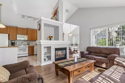 1720 Sienna Court, Wheeling, IL 60090 - Photo 4