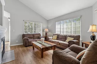 1720 Sienna Court, Wheeling, IL 60090 - Photo 2