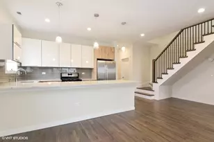 3326 W Irving Park Rd, Chicago, IL 60618 - Photo 4