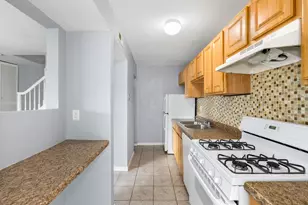 9 Fernwood Dr, Bolingbrook, IL 60440 - Photo 12