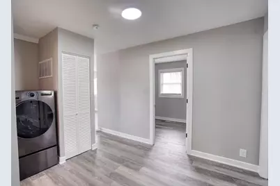 615 Best Avenue, Dekalb, IL 60115 - Photo 10