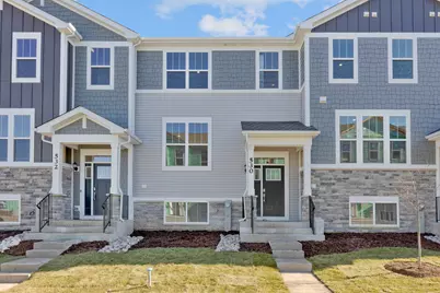 530 Wolverine Drive, Aurora, IL 60502 - Photo 2