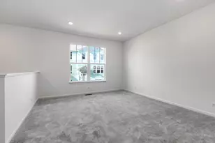 530 Wolverine Dr, Aurora, IL 60502 - Photo 8