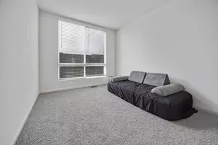 2317 Alumni Dr, Schaumburg, IL 60173 - Photo 10