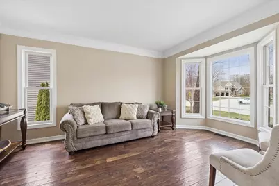 808 Wedgewood Drive, Crystal Lake, IL 60014 - Photo 14